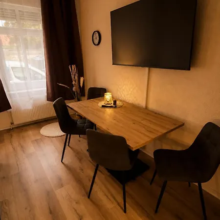 Olivenhaus Apartment *